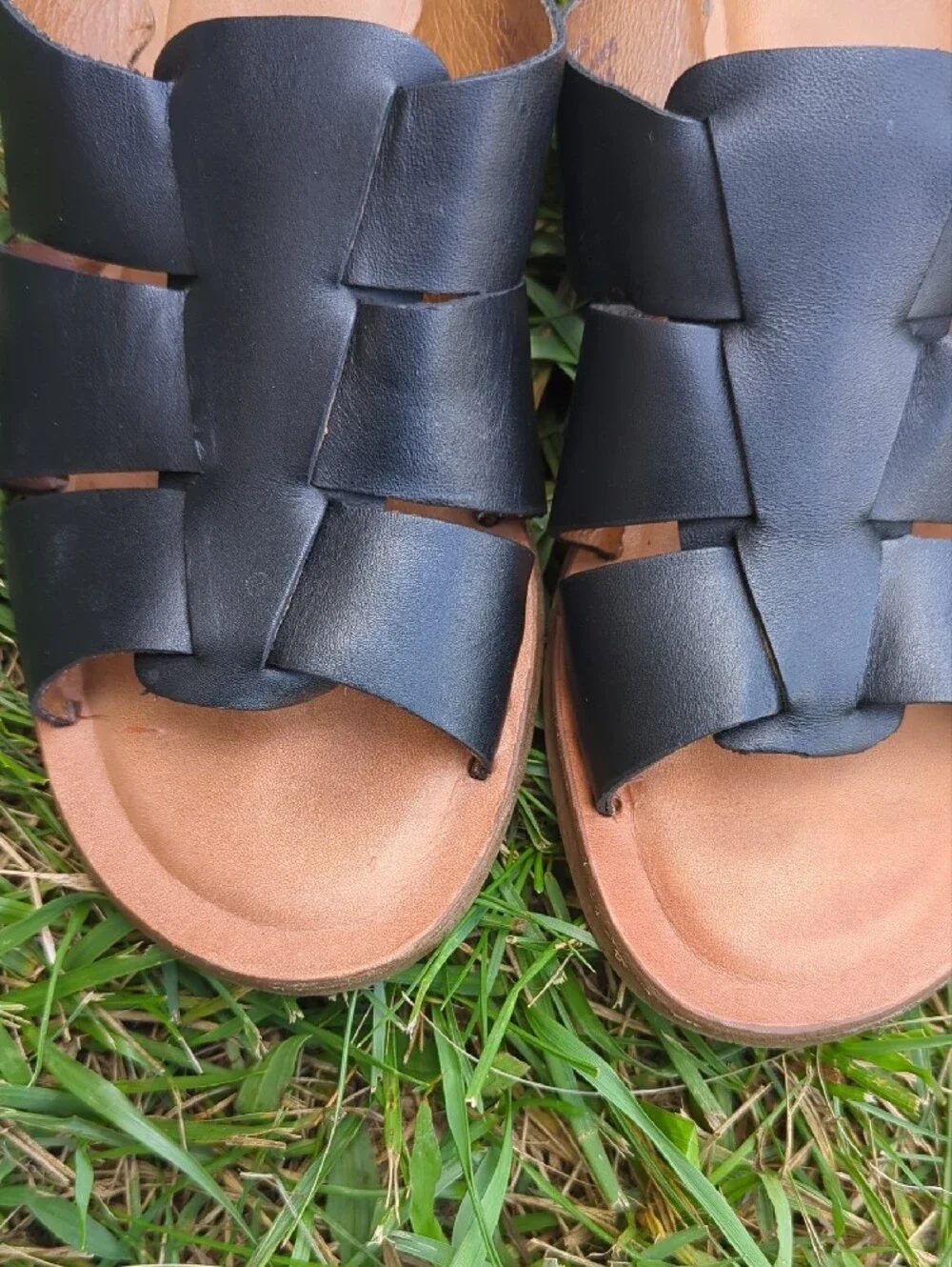 Söfft Black Leather Slide Sandals